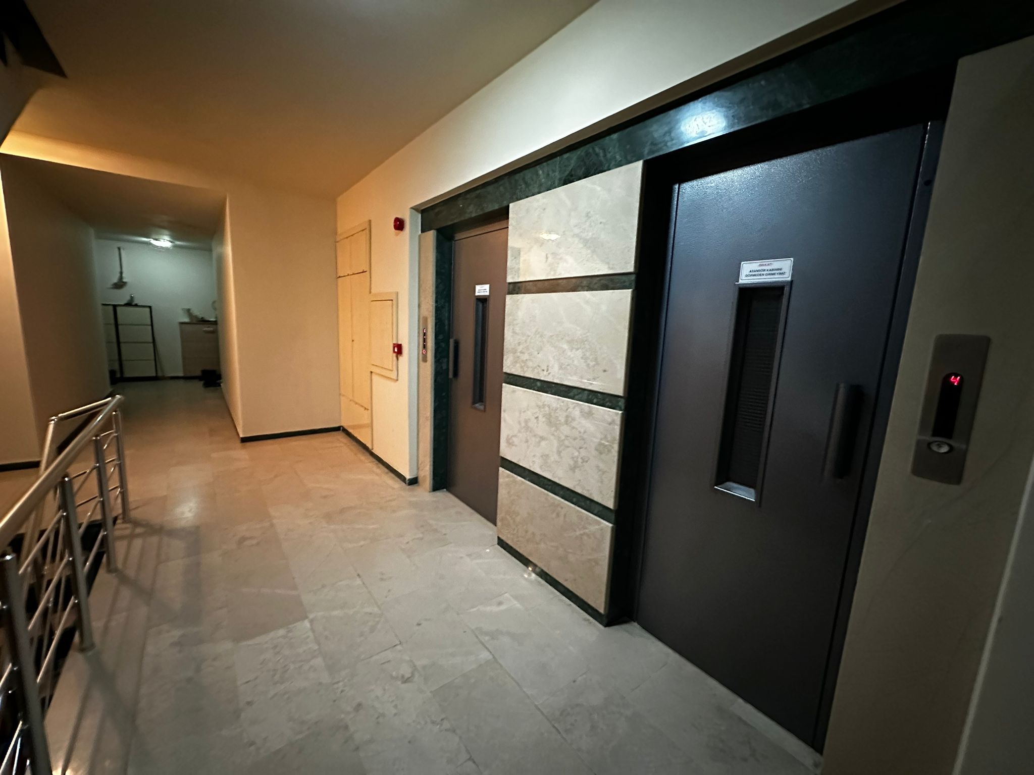 MABEL GAYRİMENKUL/VAKFIKEBİR SİTE İÇİ 240 M2 SATILIK 6+1 DUBLEKS